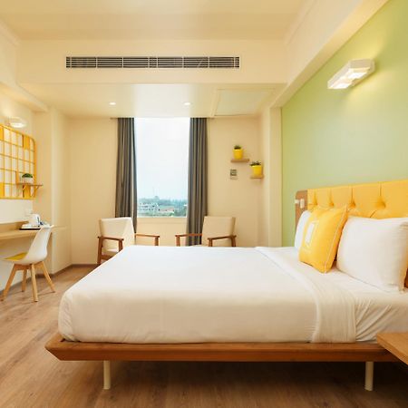 Bloom Hotel - Sector 62 โนอิดา ภายนอก รูปภาพ