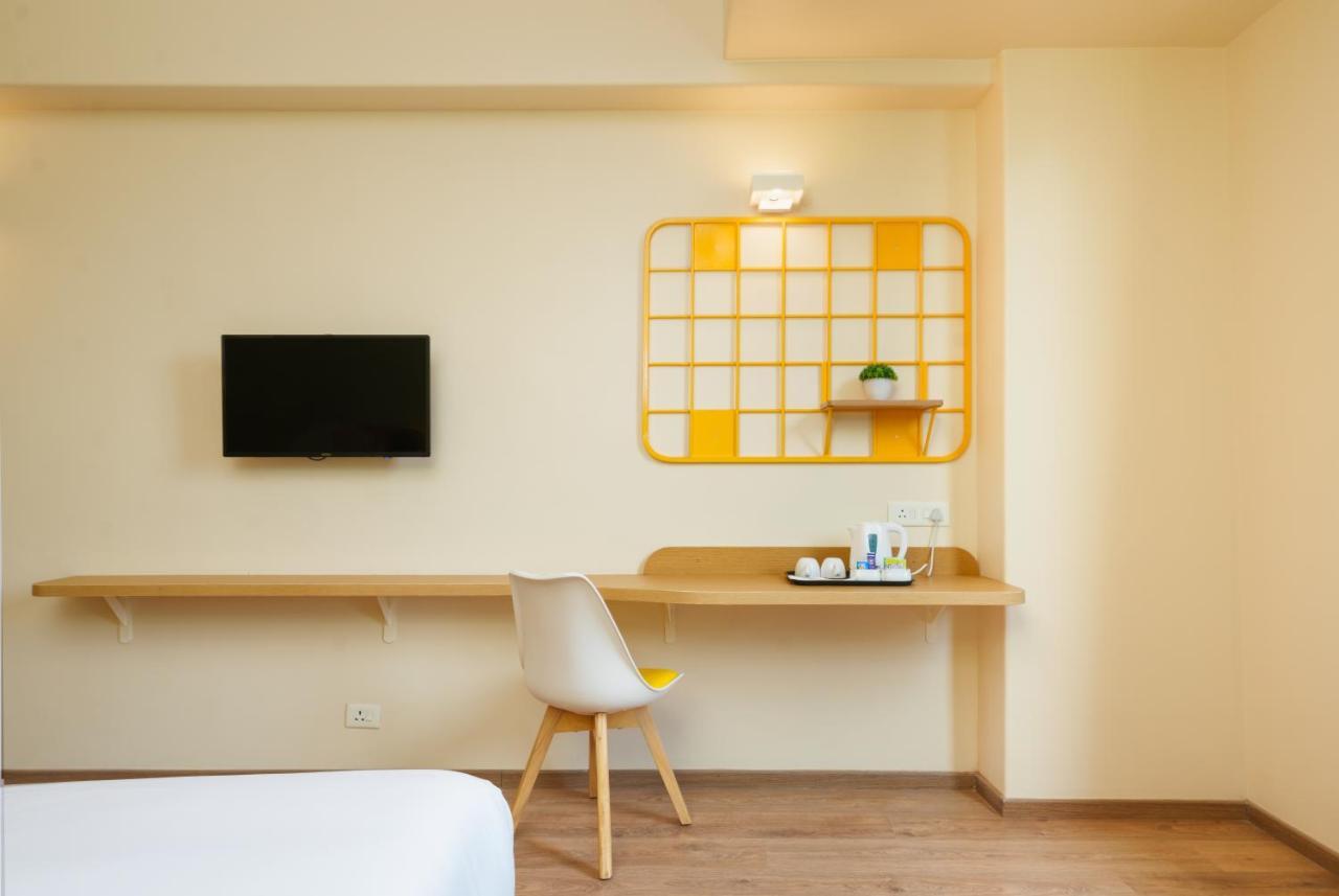 Bloom Hotel - Sector 62 โนอิดา ภายนอก รูปภาพ
