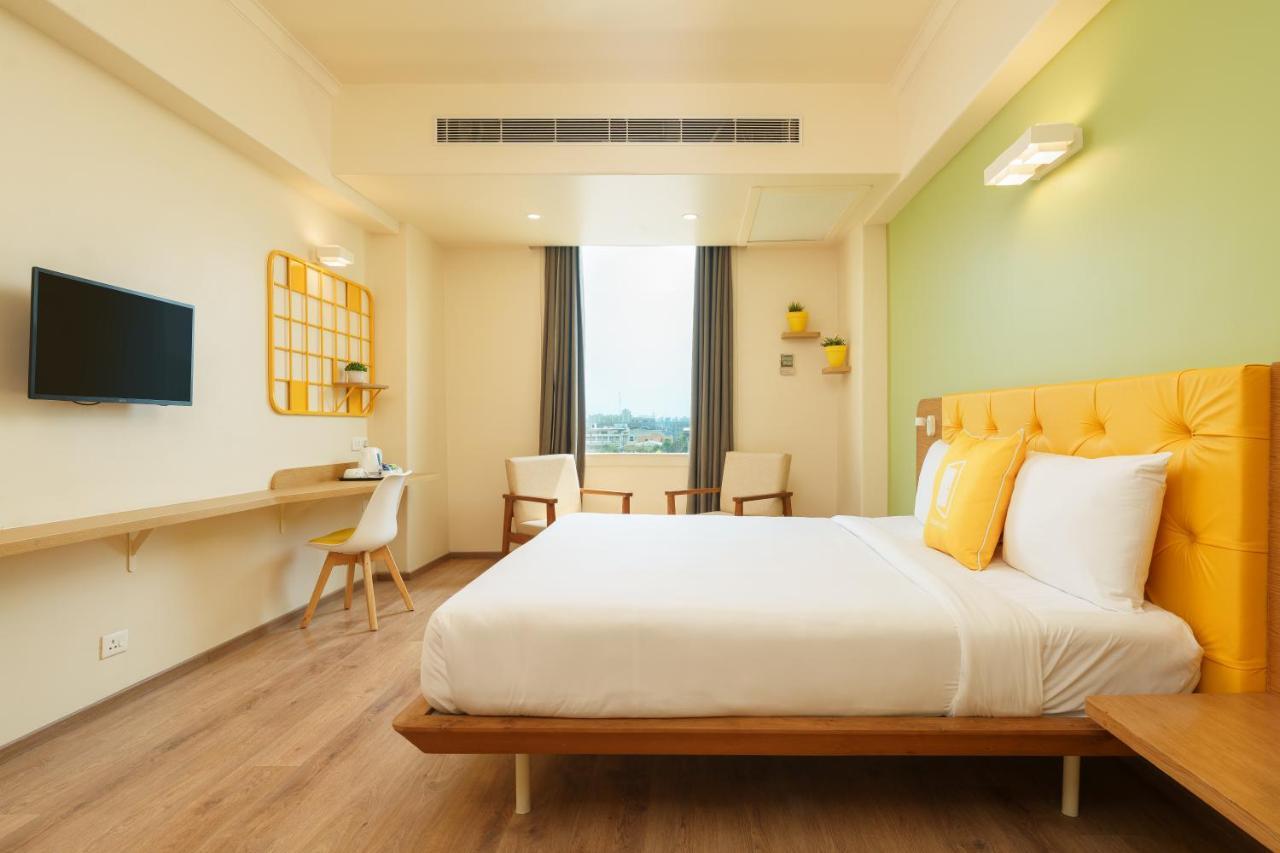 Bloom Hotel - Sector 62 โนอิดา ภายนอก รูปภาพ
